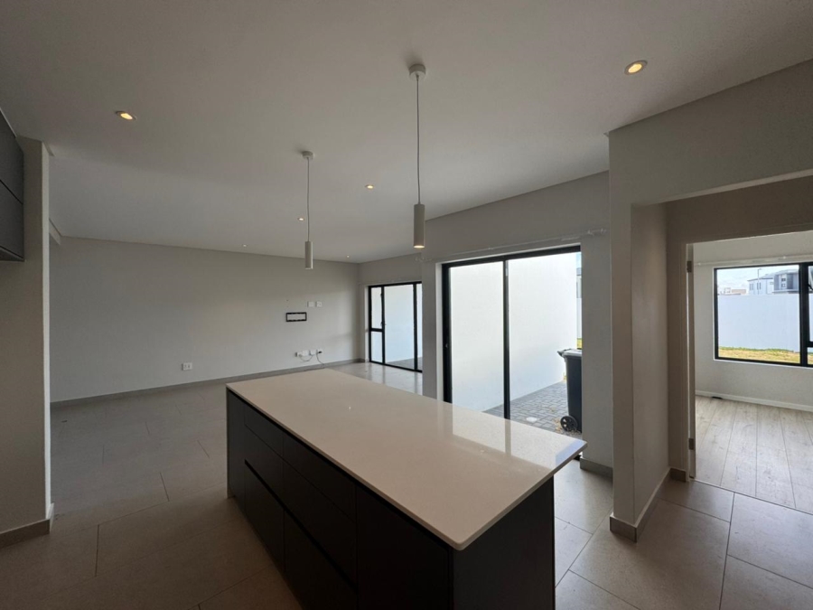 4 Bedroom Property for Sale in Sandown Western Cape